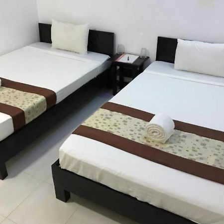 Trinco Relax Hut Hotel Trincomalee Eksteriør billede