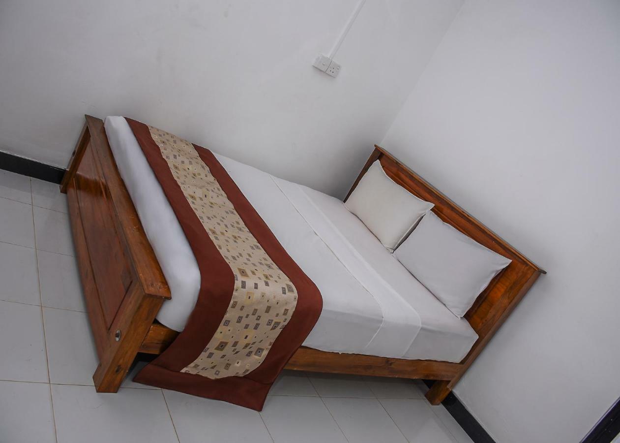 Trinco Relax Hut Hotel Trincomalee Eksteriør billede