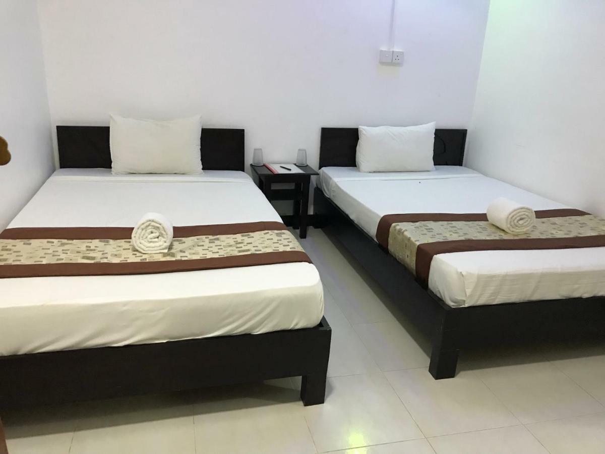 Trinco Relax Hut Hotel Trincomalee Eksteriør billede